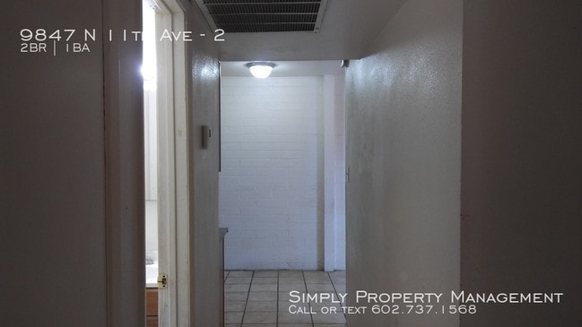 Building Photo - 9847 N 11th Ave