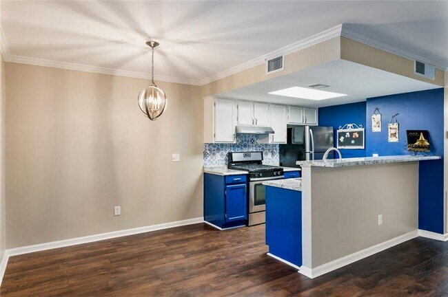 Building Photo - 4016 Whitehall Way