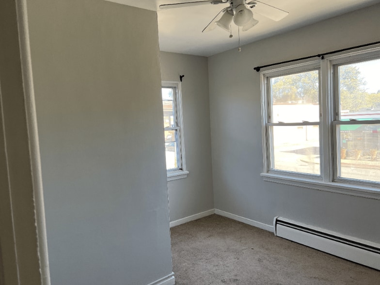 Building Photo - 7012 Kennedy Ave