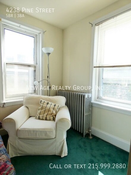 Building Photo - 4238 Pine St