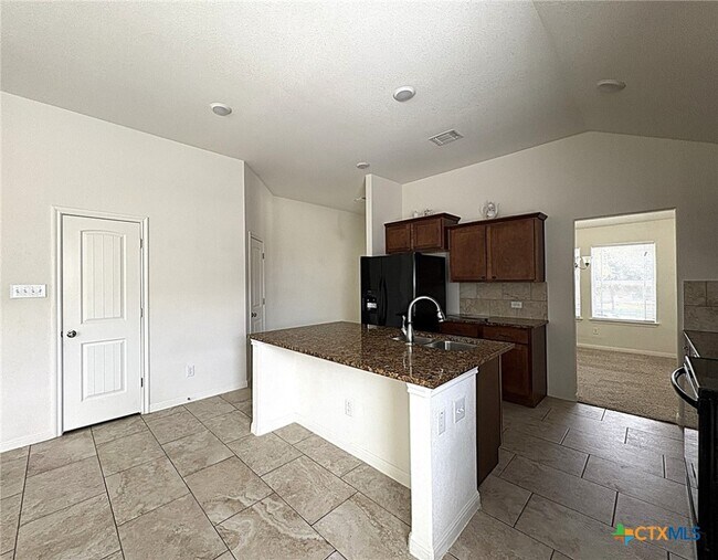 Building Photo - 3810 Flatrock Mountain Dr