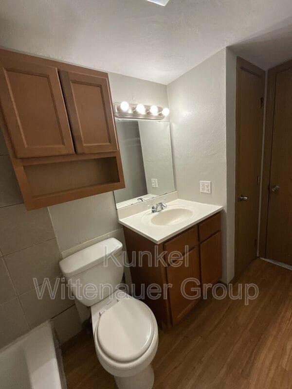 Building Photo - 1814 Jamestown Rd