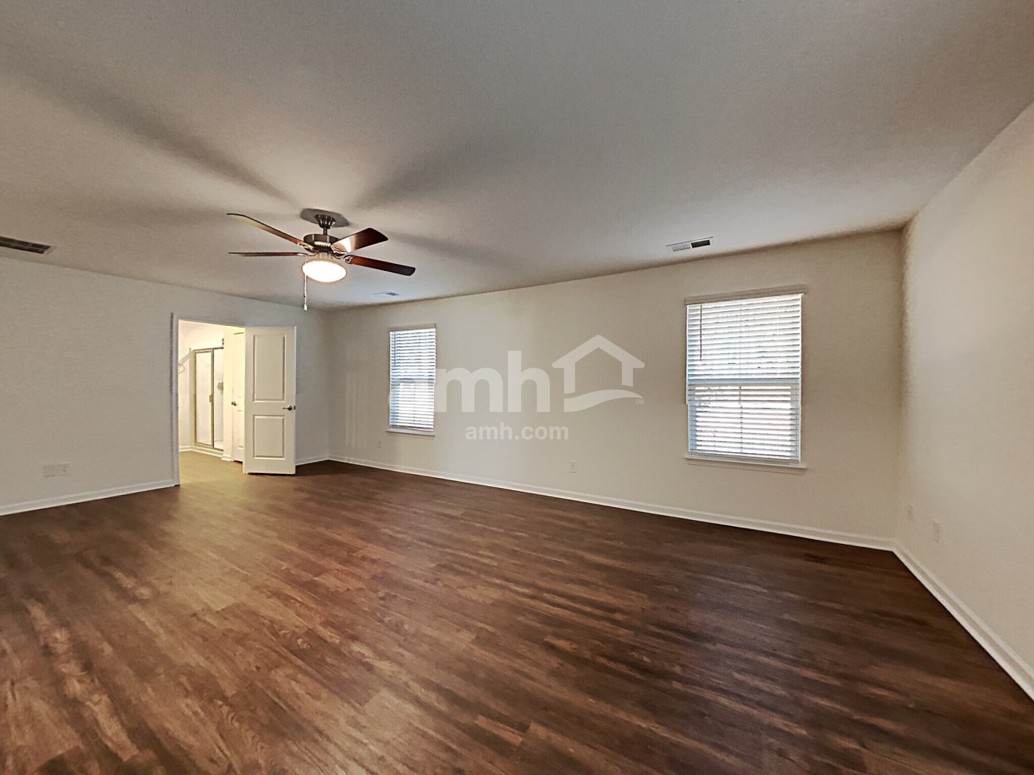 Building Photo - 5062 Twin River Dr