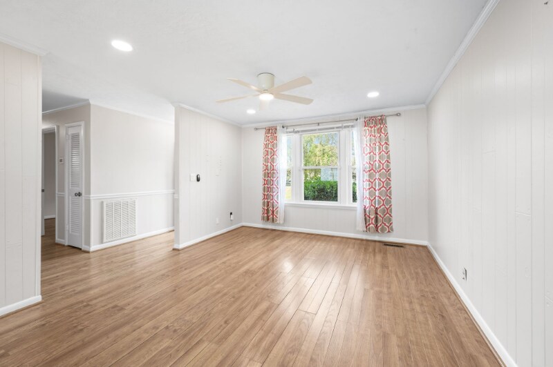 Building Photo - 349 Shirley Rd