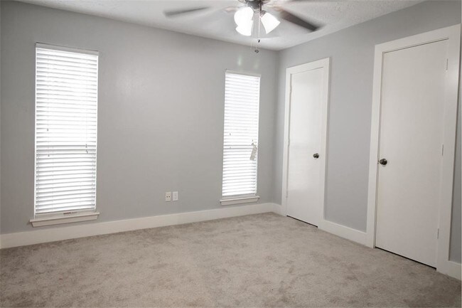 Building Photo - 13515 Ravensway Dr