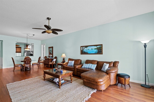 Building Photo - 23 Harbour Isle Dr W