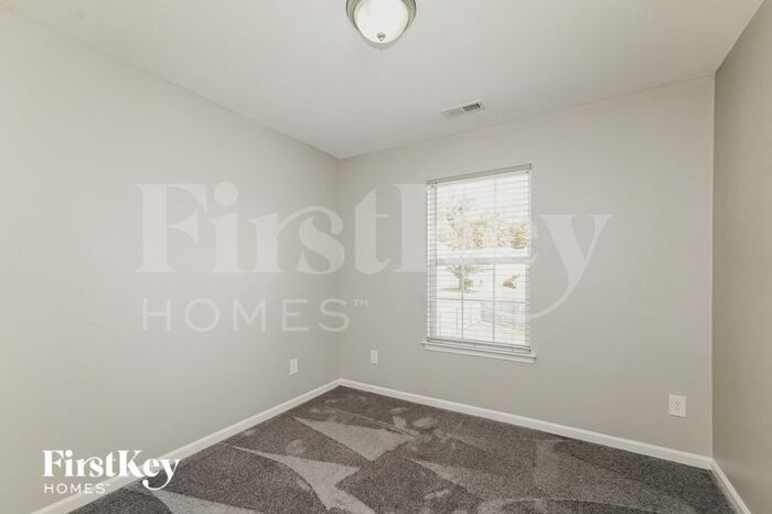 Building Photo - 3302 Nevin Brook Rd