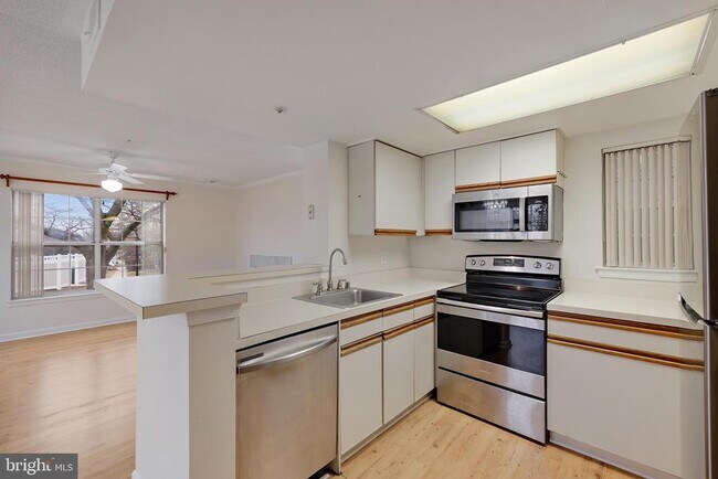 Building Photo - 14229 Bowsprit Ln