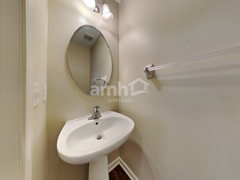 Building Photo - 5232 Brookmill Ct