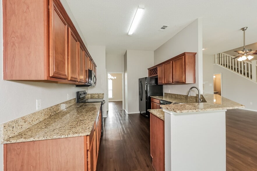 Building Photo - 3222 Eagle Ln