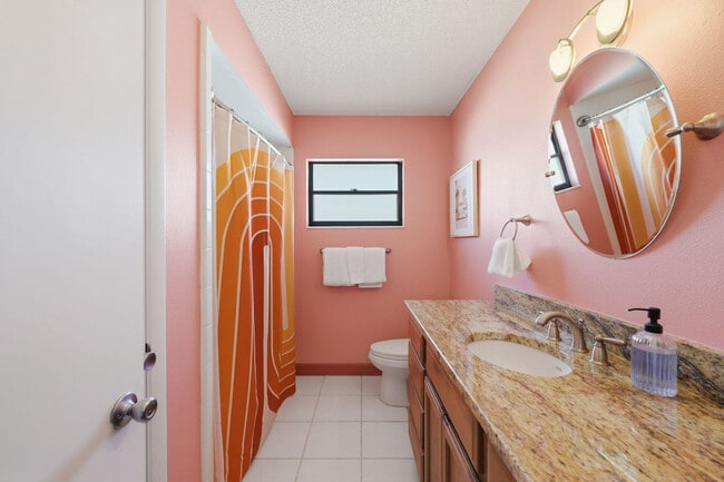 Building Photo - 428 46th St NW