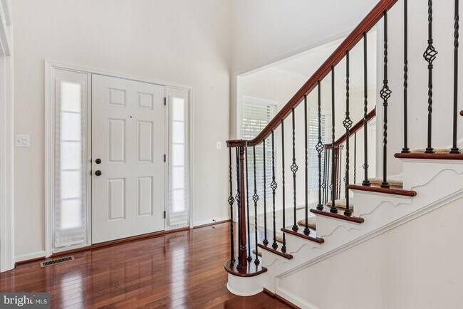 Building Photo - 15205 Orchard Farm Pl