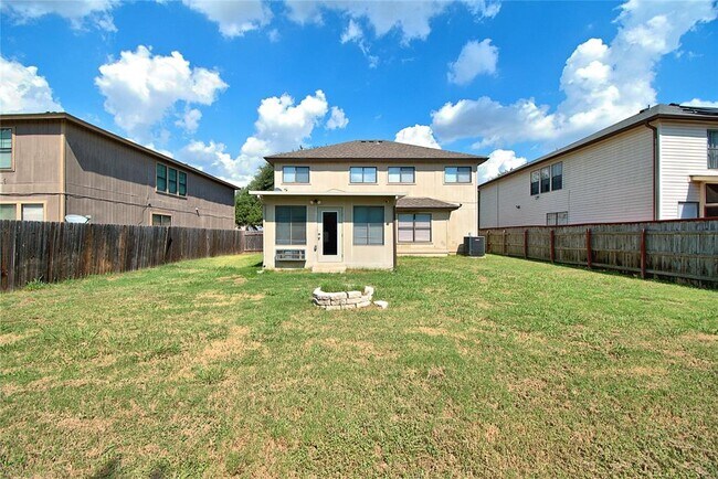 Building Photo - 1107 Thorn Creek Pl