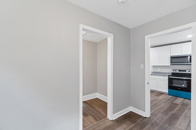 Building Photo - 2916 Knight Rd