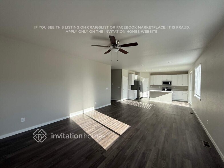 Building Photo - 4410 Trader St