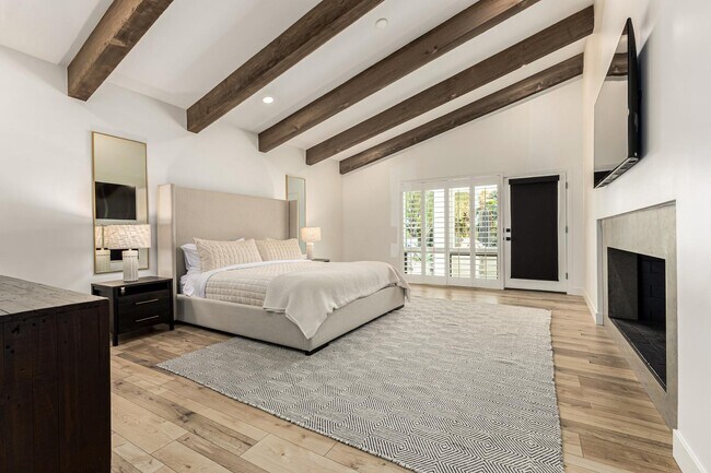 Building Photo - 9917 N 52nd St