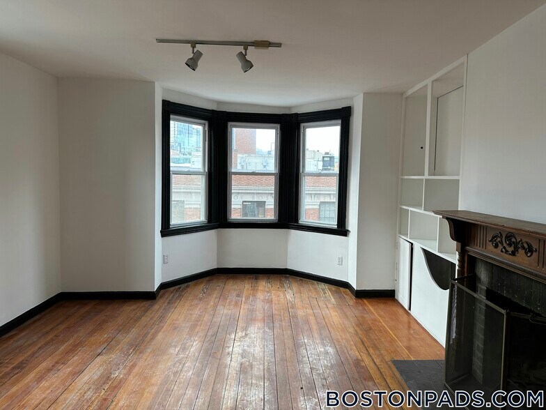 Primary Photo - 149 North St