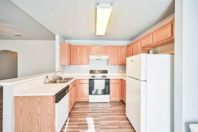 Building Photo - 415 Preston Dr