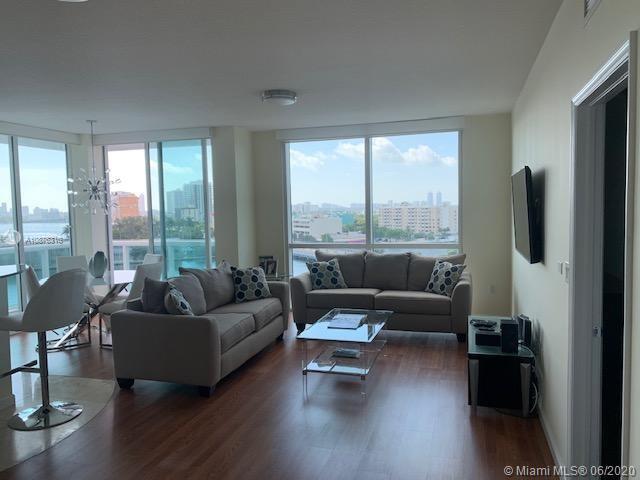 Building Photo - 7900 Harbor Island Dr