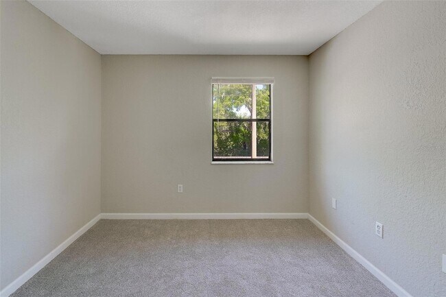 Building Photo - 12293 Sailwinds Dr