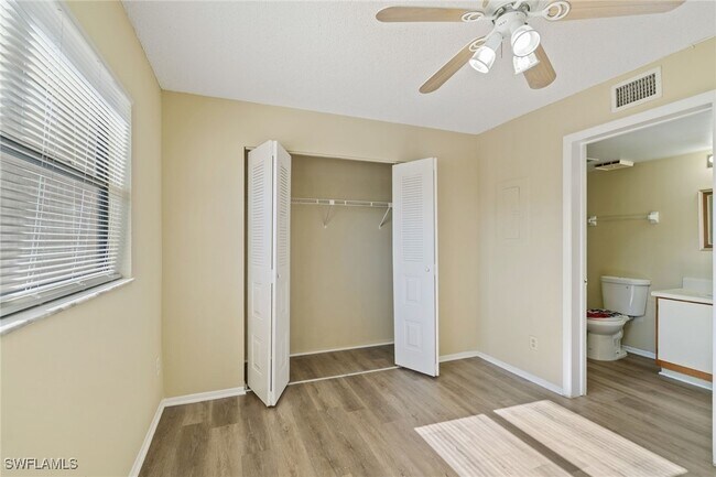 Building Photo - 5325 Summerlin Rd