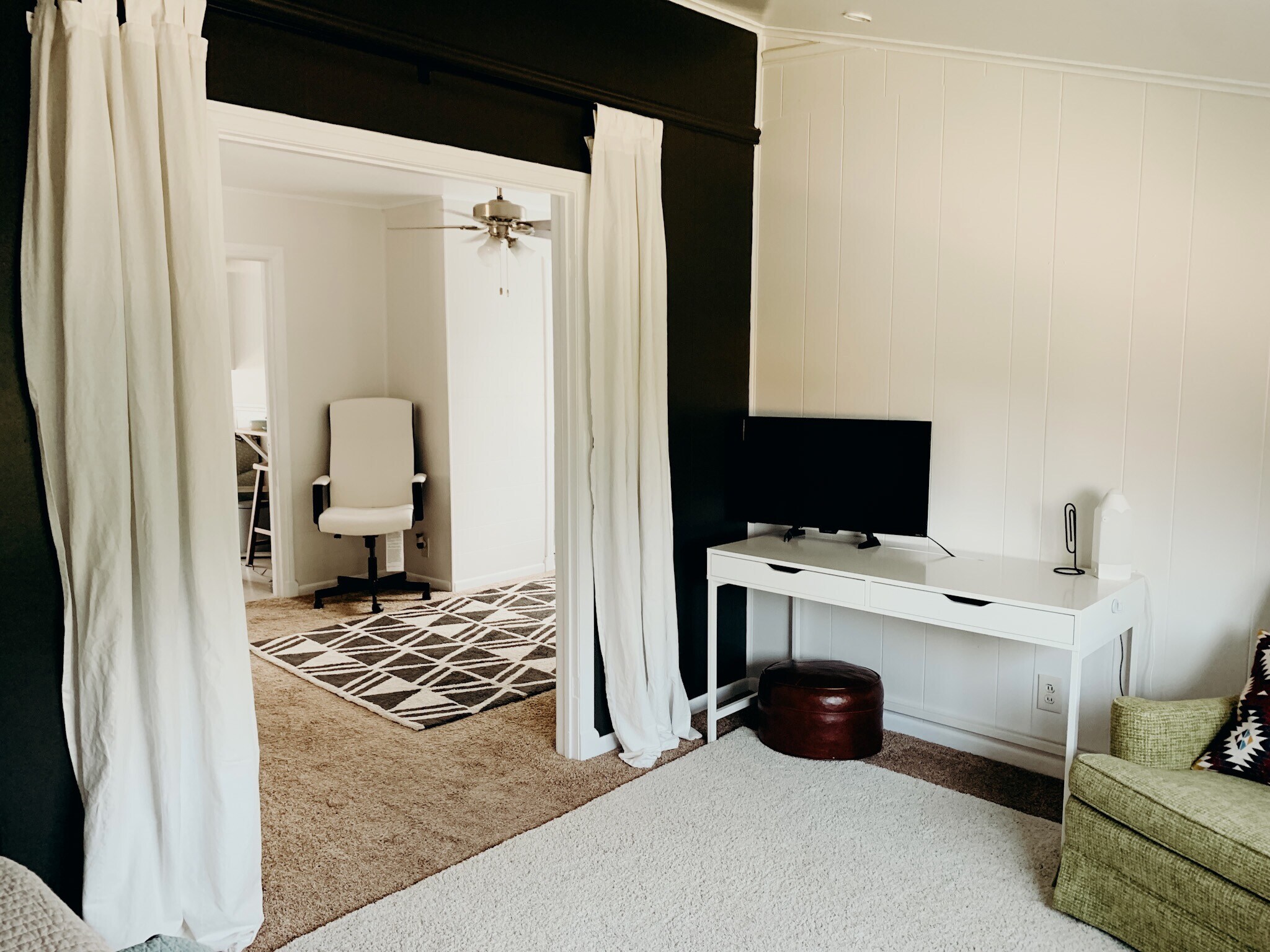 living room - 22101 Nowlin St