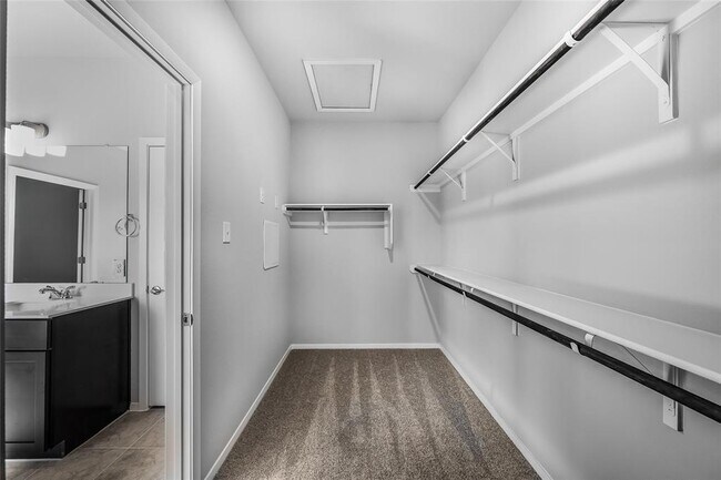 Building Photo - 311 Chesterfield Dr