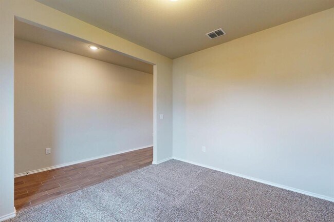 Building Photo - 4509 Beacon Bay Dr