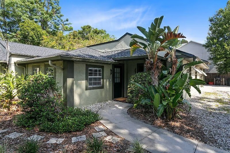 Building Photo - 2616 S Crystal Lake Dr