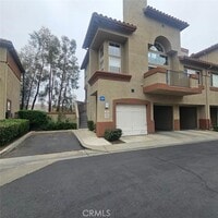 Building Photo - 2930 Vía Milano