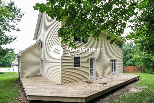Building Photo - 3 Bedroom Pet-Friendly Home in Greensboro, NC with Main Street Renewal