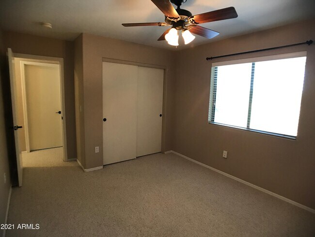 Building Photo - 1346 S Palomino Creek Dr
