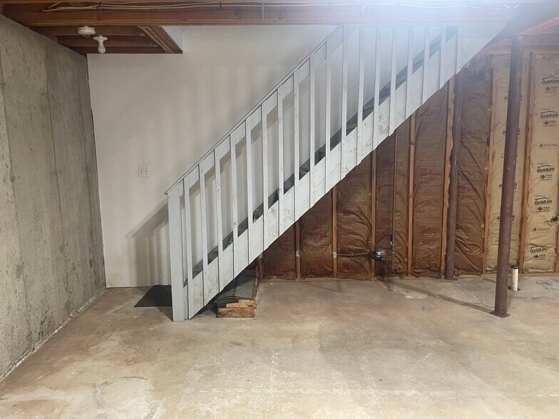 Building Photo - 7 Donna Ln