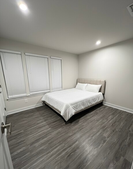 Building Photo - 342 Music Hall Way