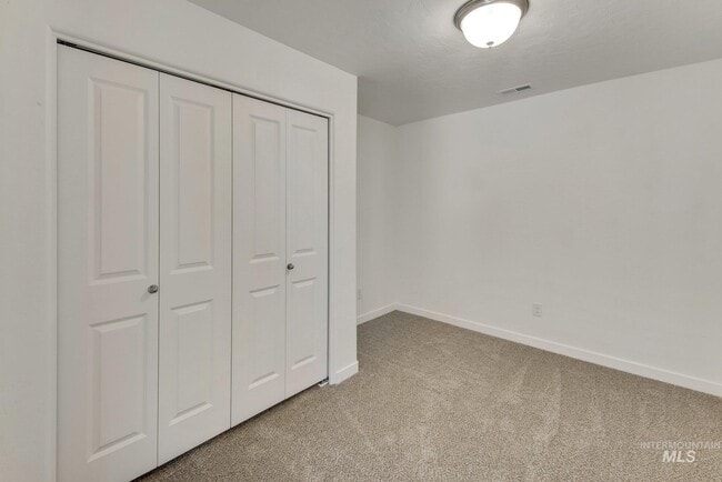 Building Photo - 5738 Cherry Ln