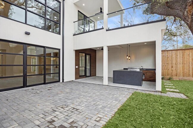 Building Photo - 5513 Pagewood Ln