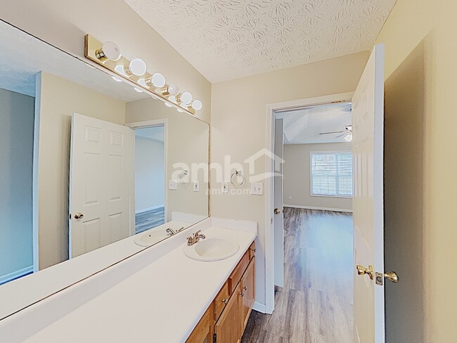 Building Photo - 3349 Mooring Dr