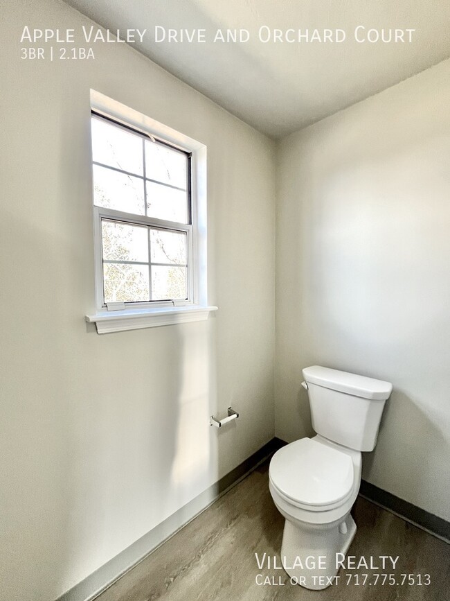 Building Photo - 910 Apple Valley Dr