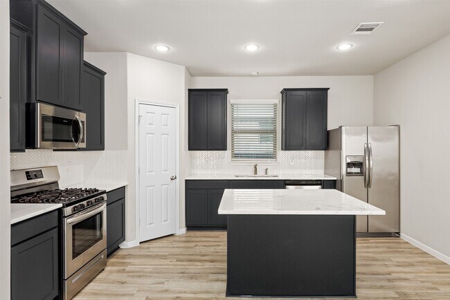 Building Photo - 13126 Dancing Reed Dr