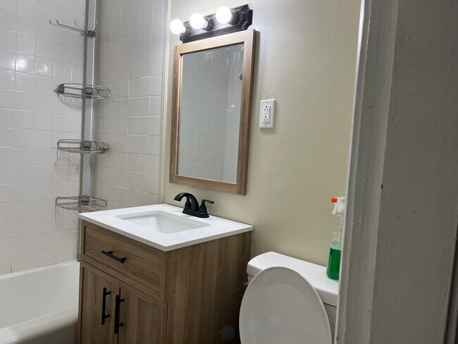 second bath - 61 Wall St