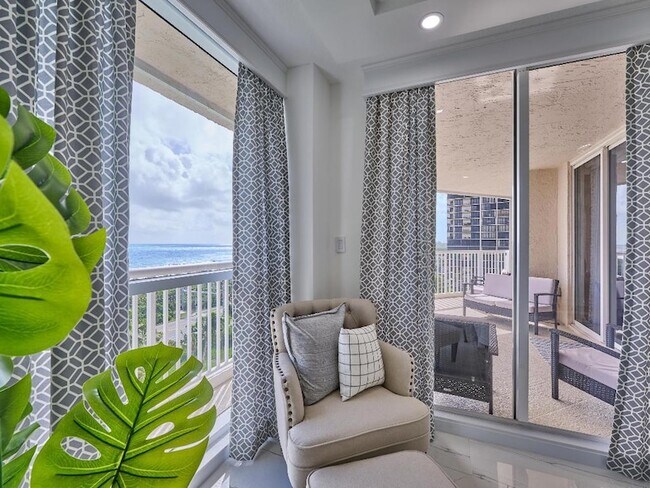 Building Photo - 5051 N Hwy A1A