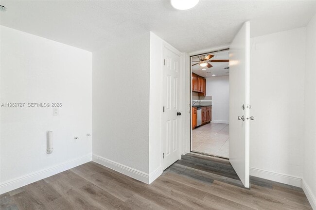 Building Photo - 5615 Simms St