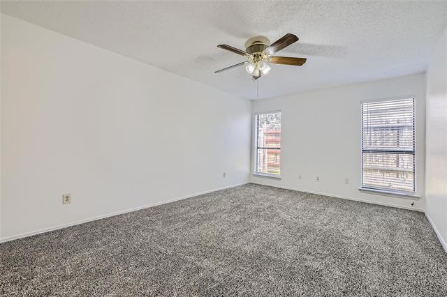 Building Photo - 2200 Sequoia Ln