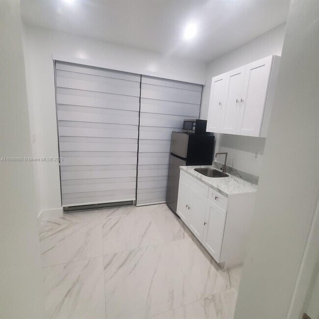 Building Photo - 13995 SW 154th St
