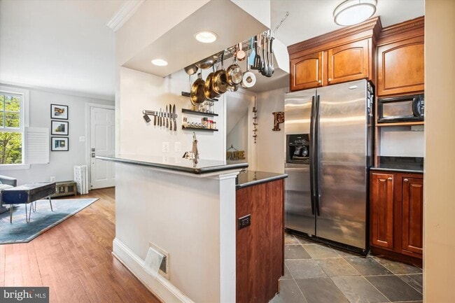 Building Photo - 821 Church St