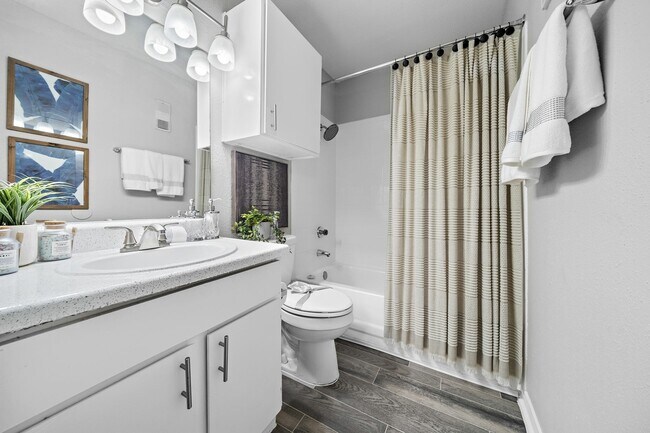 Building Photo - Unbeatable Location | Resort-Style Amenities!