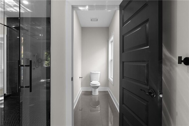 Building Photo - 1331 Diamond Ave SE