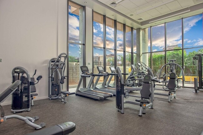 Building Photo - 100 W Portland St