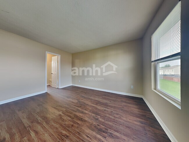 Building Photo - 4039 Tahoe Dr