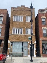 Building Photo - 858 N Ashland Ave